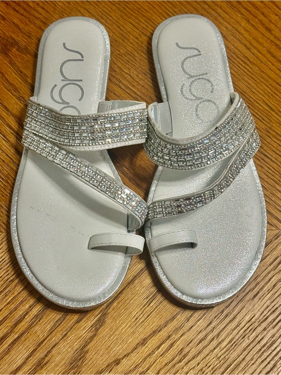Sugar Shoes - Sugar Silver Rhinestone Slide Sandals | Sparkly Embellished Toe Ring Flat Sandal